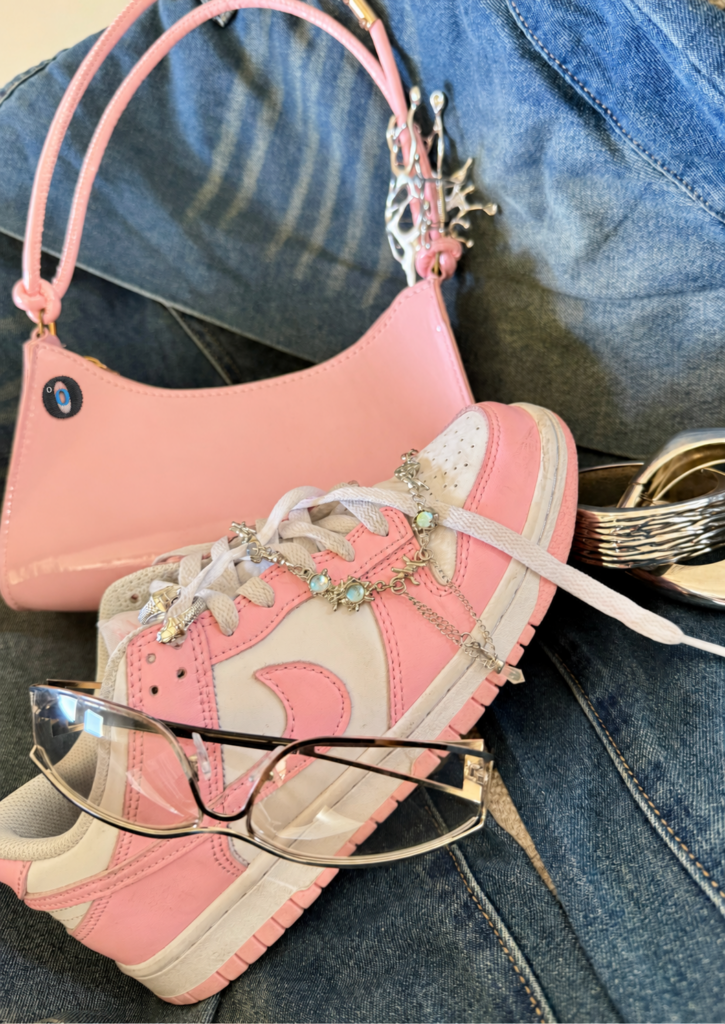 Roze tasje en schoen